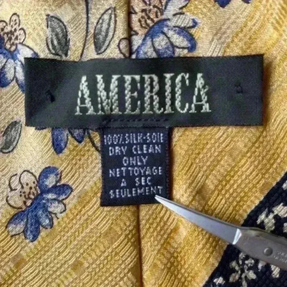 AMERICA Y2K Vintage Silk Tie Made in Italy - Picture 6 of 6